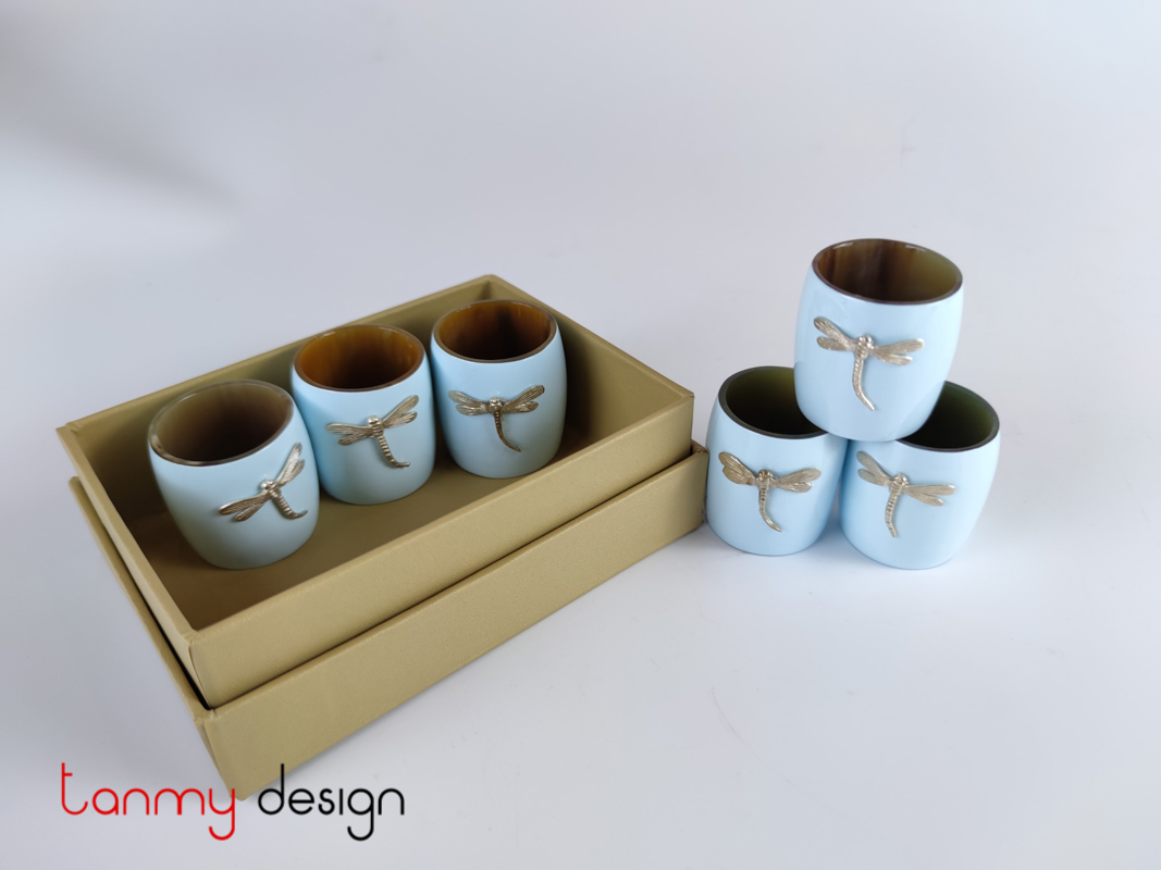 Set of 6 blue napkin rings attached with dragonfly